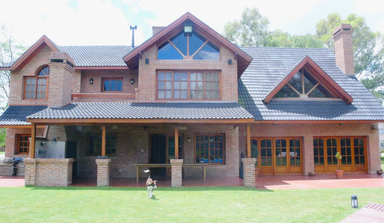 b7bb03df-de70-4b3d-80db-57b8749d5249